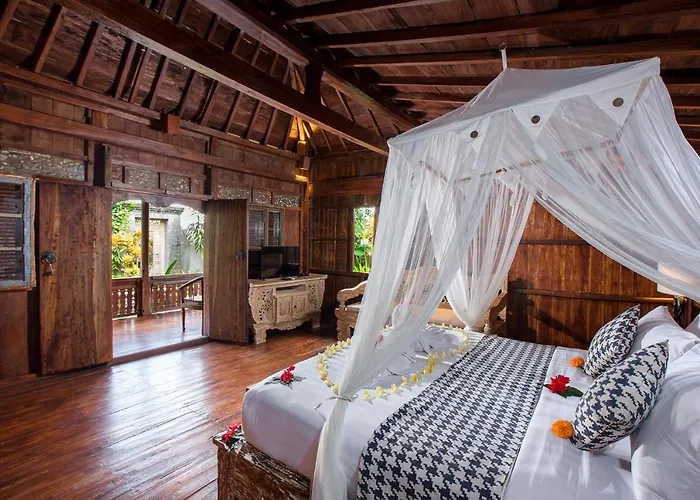 The Meranggi Guest house 4*