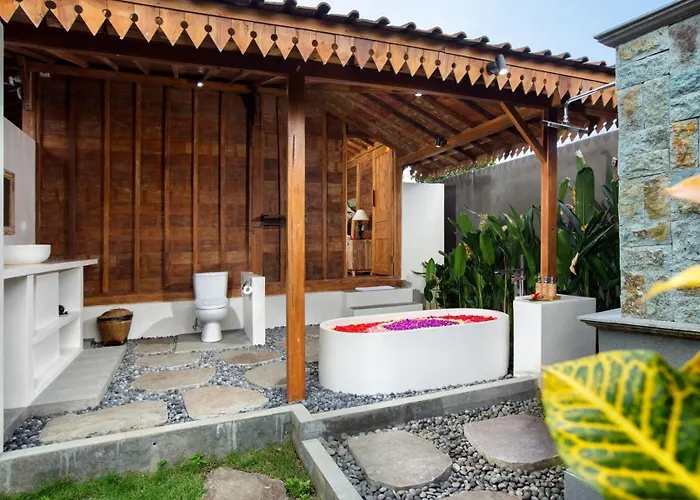 The Meranggi Guest house 4*