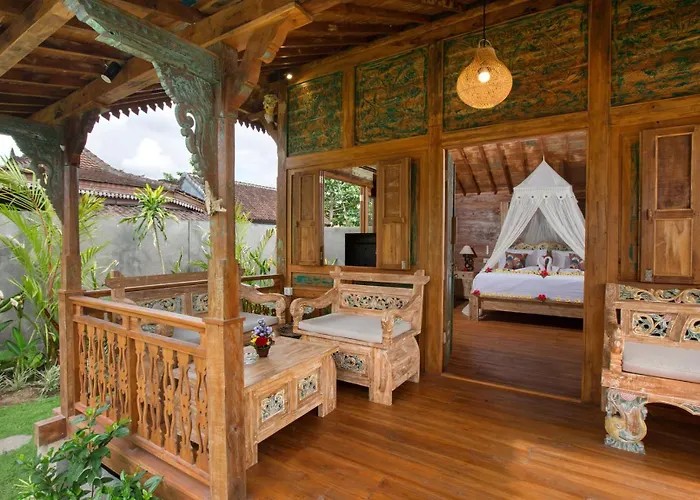 The Meranggi Guest house 4*
